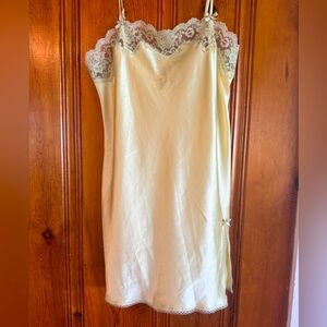 Vintage Victoria’s Secret lingerie size M